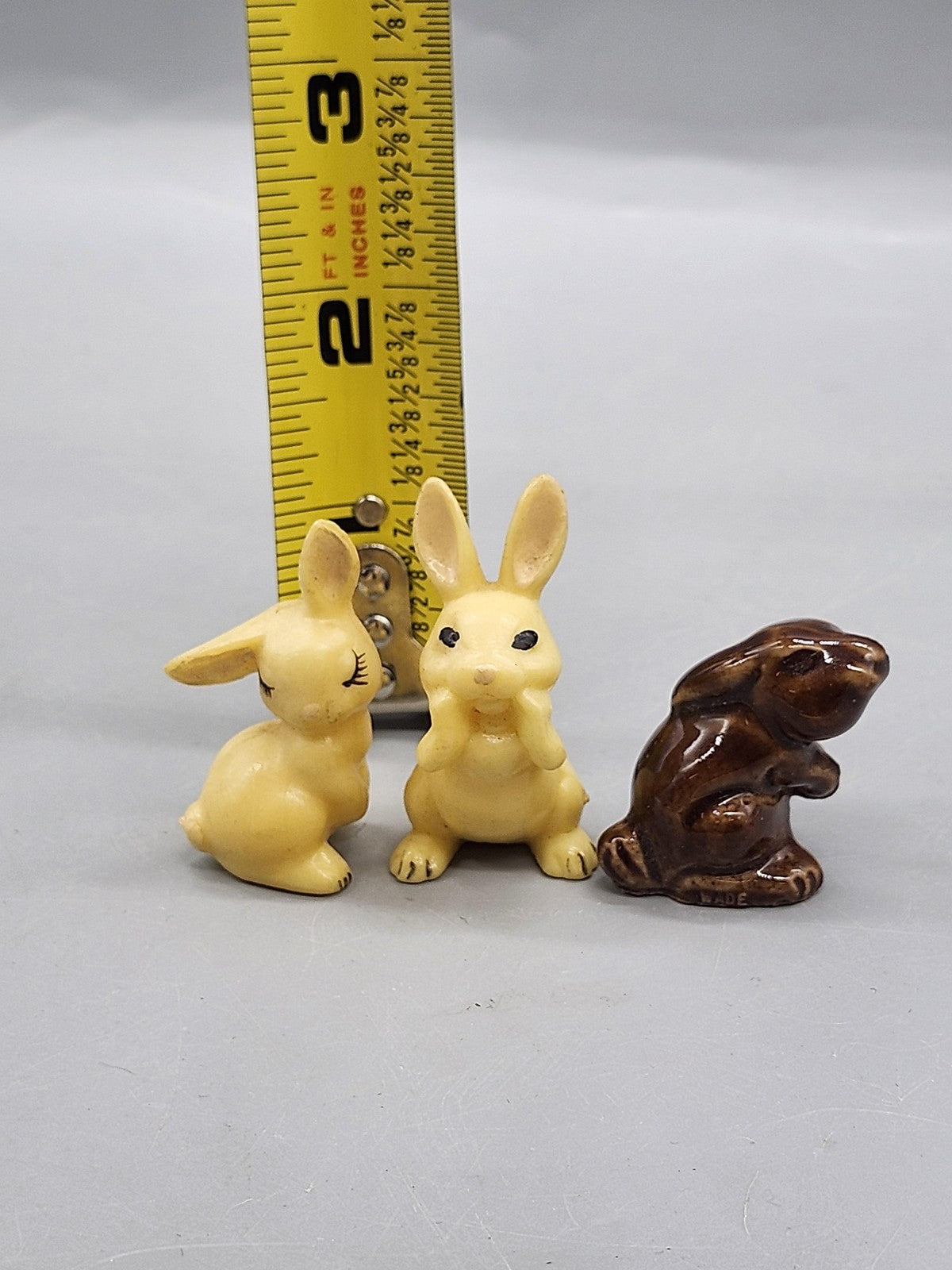 Vintage Rabbit Figurines Lot 3 Small Plastic Wade Brown Cream Bunny Decor
