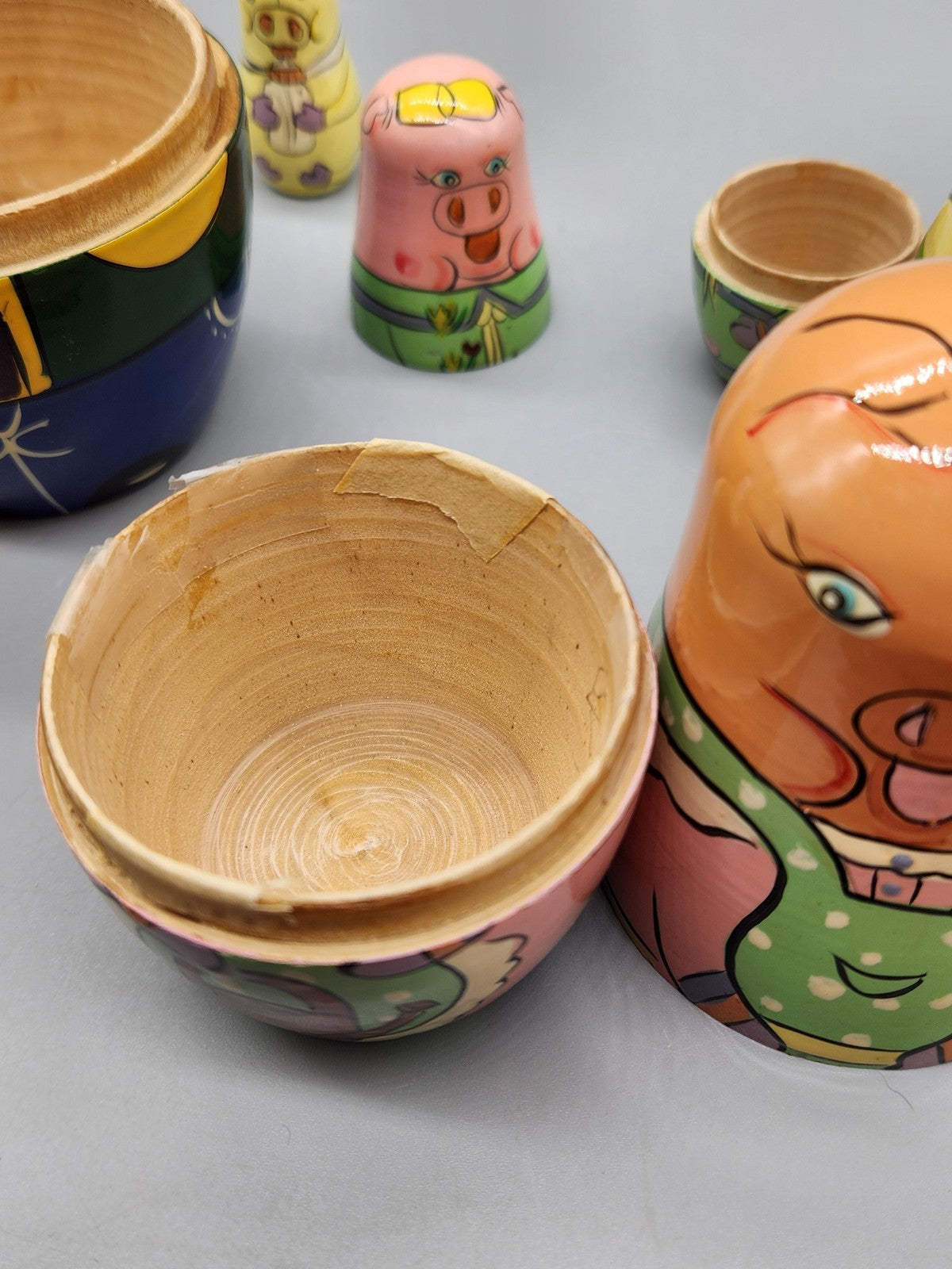 Unmarked Pig Nesting Figurines Lot 5 Medium Multicolor Wood Farm Folk Art Decor
