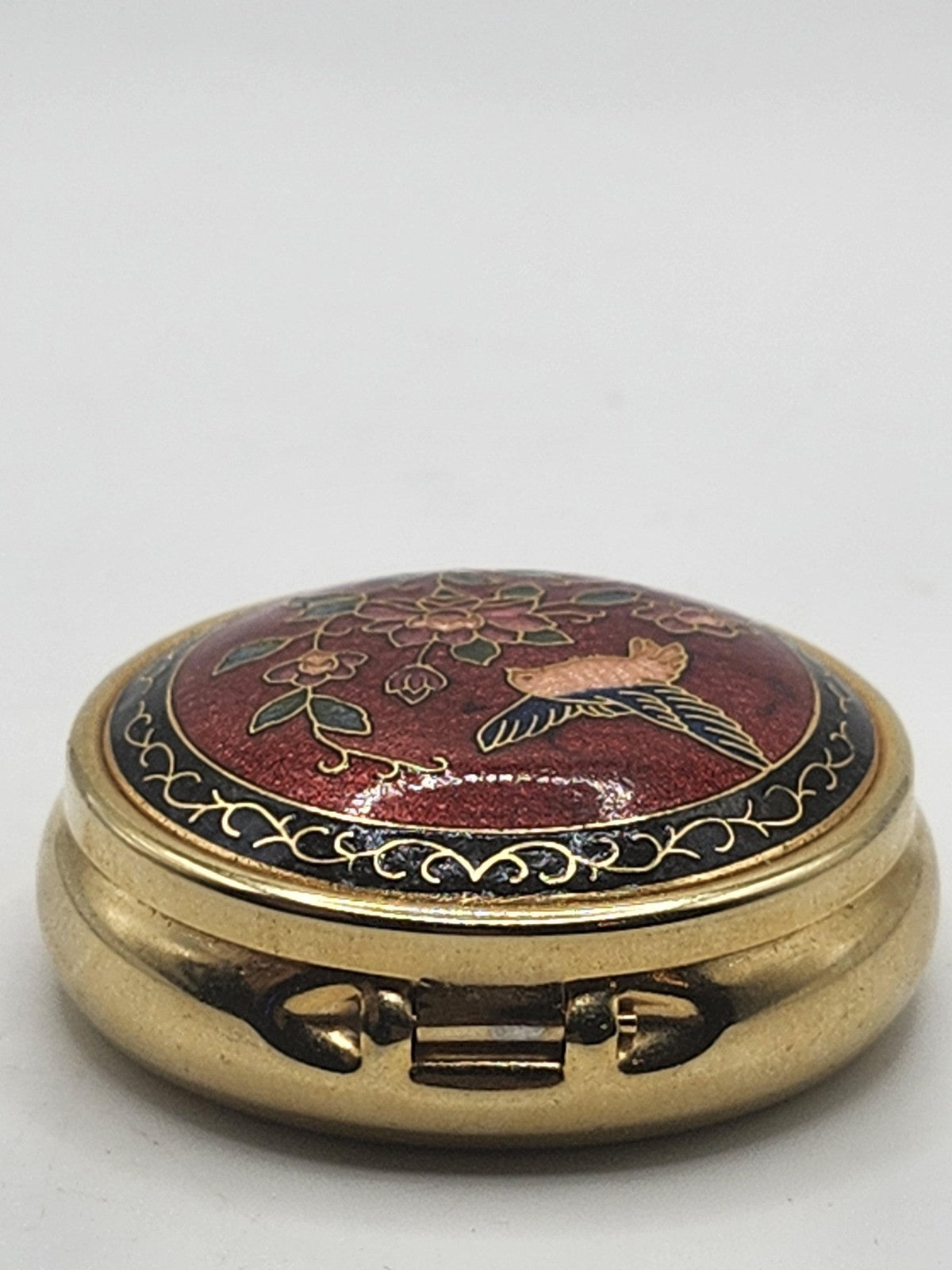 Gold Enamel Hummingbird Floral Travel Pill Holder Box 3 Compartment Case Round