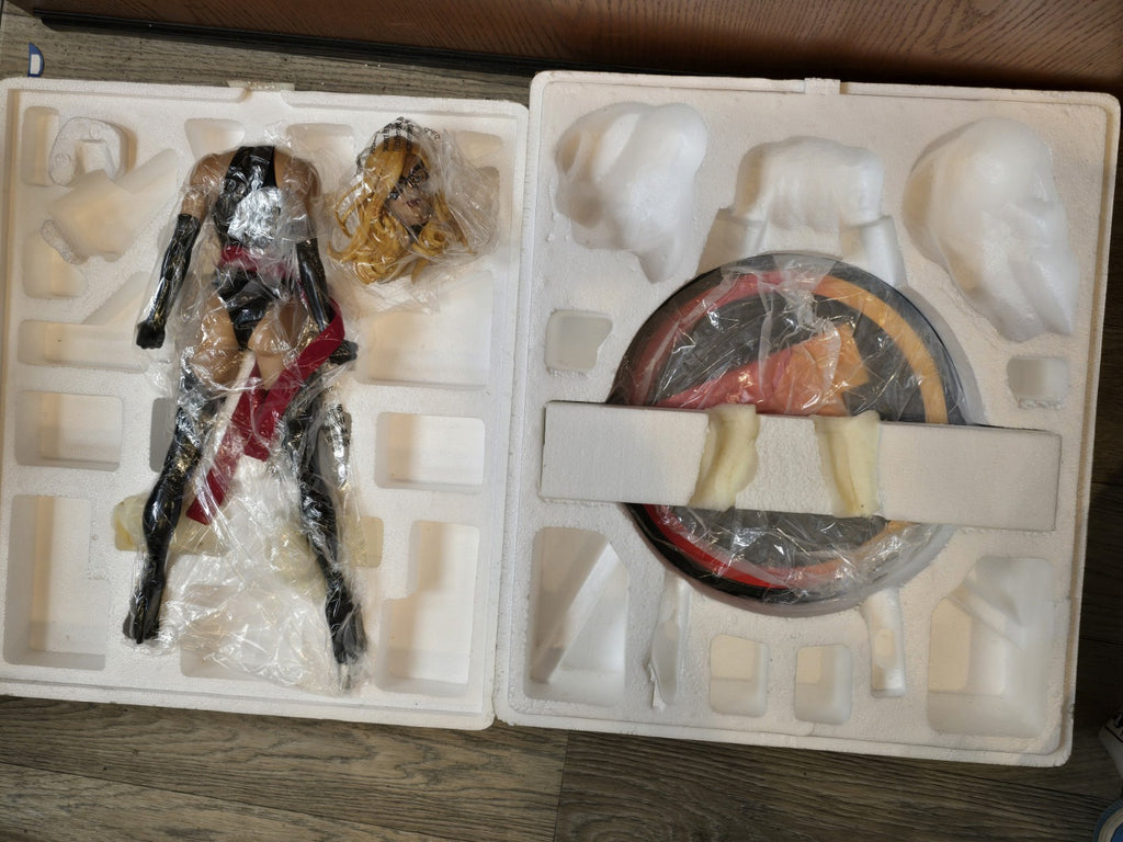 Sideshow Ms Marvel Premium Format Figure Statue Marvel Comics 1/4 Scale w/ Box