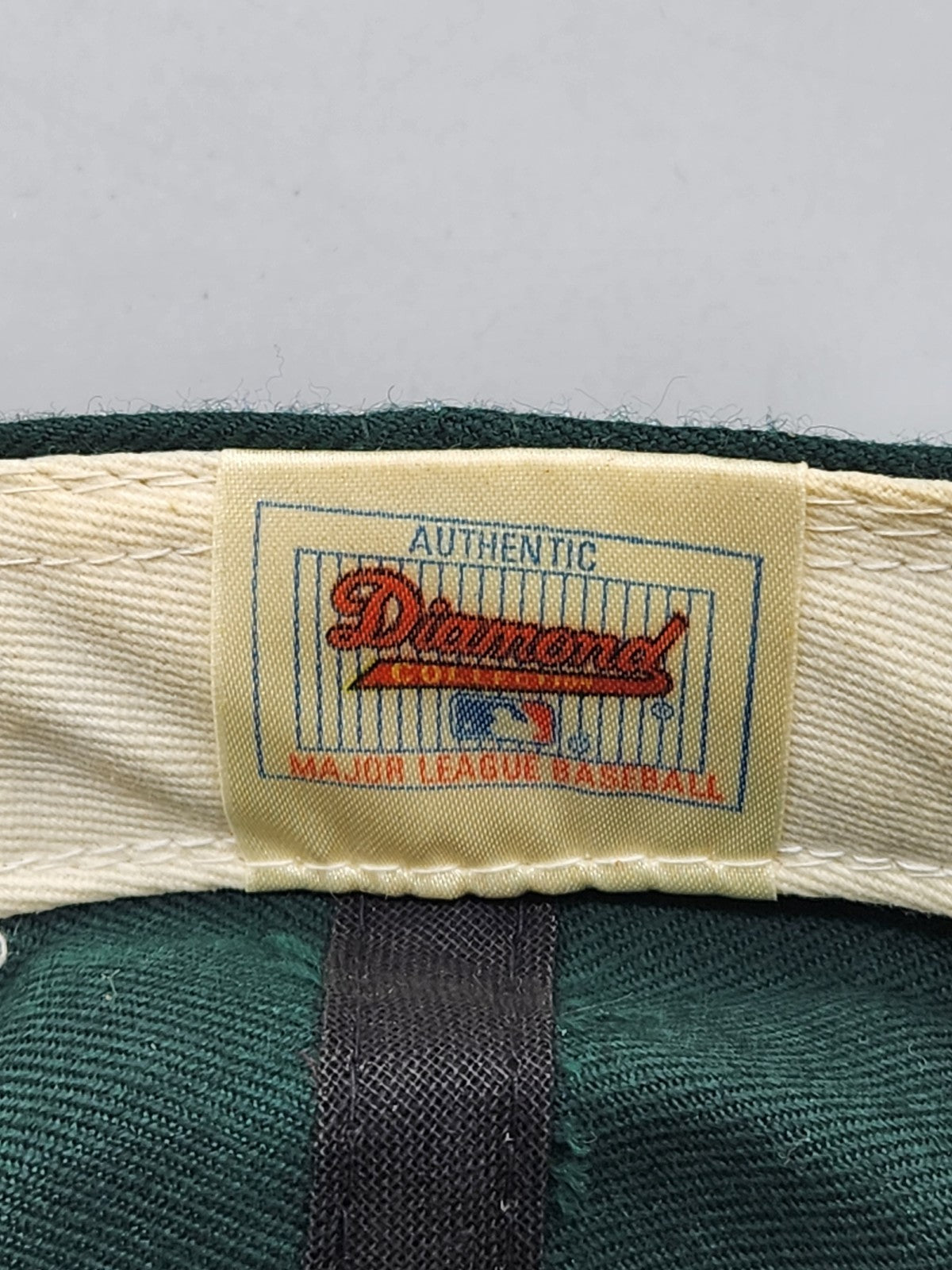 Vintage Oakland Athletics A's Diamond Collection Fitted Hat Size 7 5/8 Green...