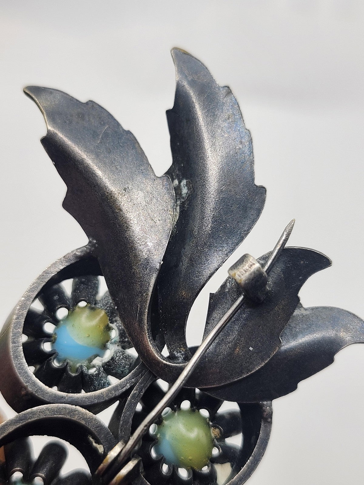 Vintage Silver Tone Flower Brooch Pin Turquoise Glass Cluster Costume Jewelry