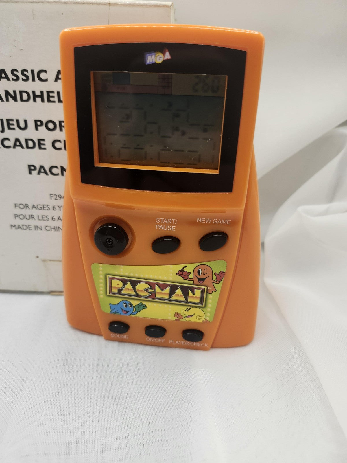 Vintage 2001 MGA Entertainment Pac-Man Classic Arcade Handheld Game Orange Toy
