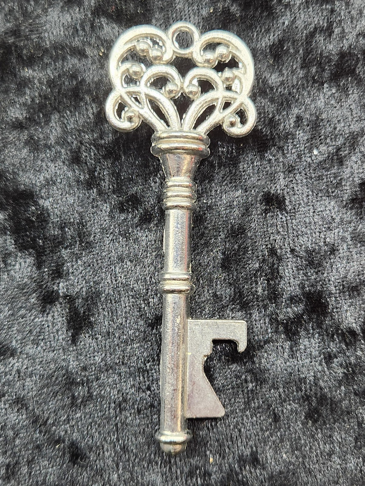 Retro Key Shape Bottle Opener Small Silver Metal Ornate Handle Bar Tool