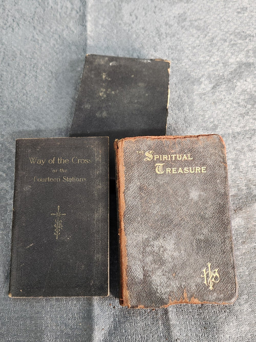 1919 The Spiritual Treasure Catholic Prayer Book + Way Of The Cross Pocket Lot