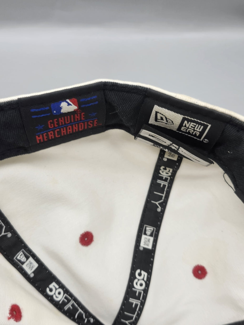 New Era 59FIFTY New York Yankees Fitted Hat White Red Size 7 5/8 MLB