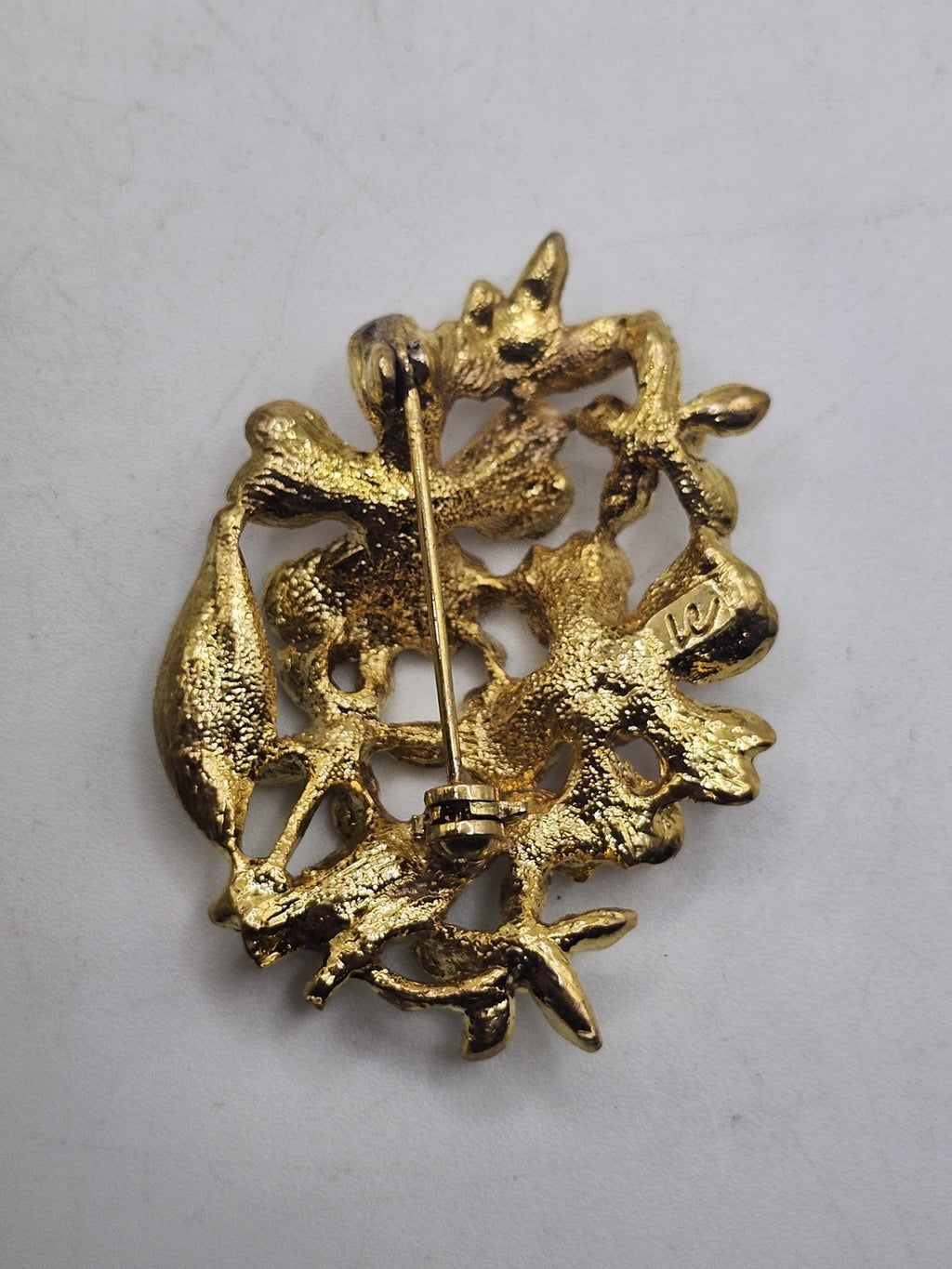 Gold Tone Flower Brooch Pin Cream Enamel Green Leaves Blue Rhinestone Jewelry