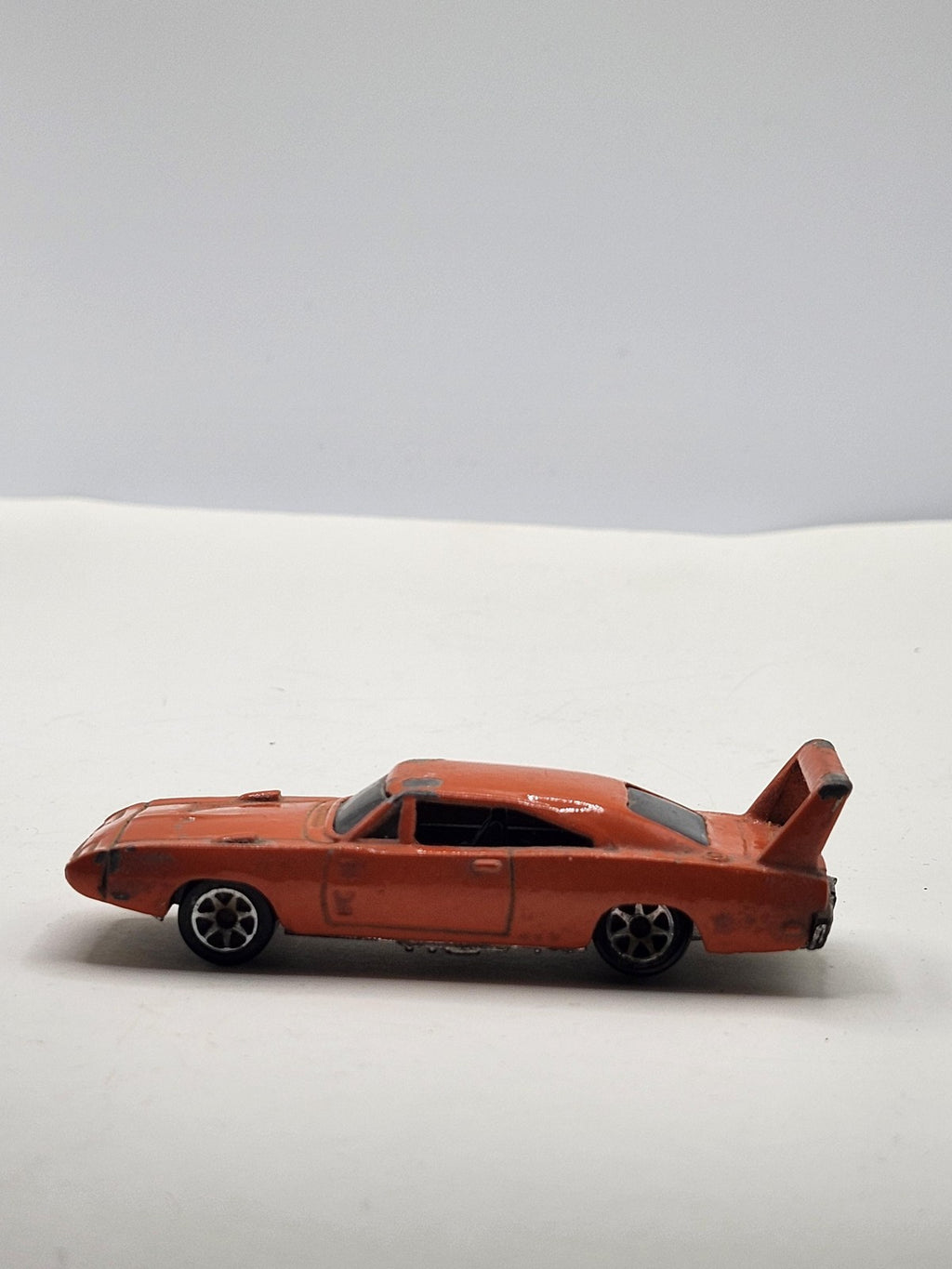 Vintage Hot Wheels Winged Race Car 1:64 Diecast Toy Car Small Orange Loose Zamak