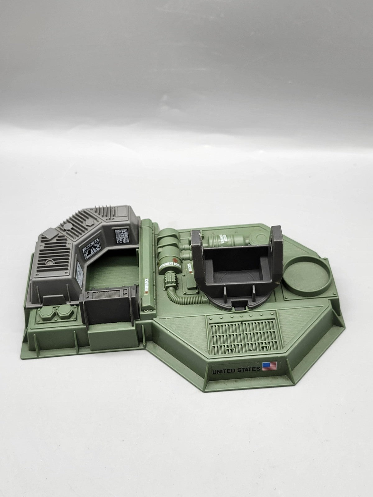 Vintage 1986 G.I. Joe Base Platform Playset Part Hasbro Green Plastic Toy Loose