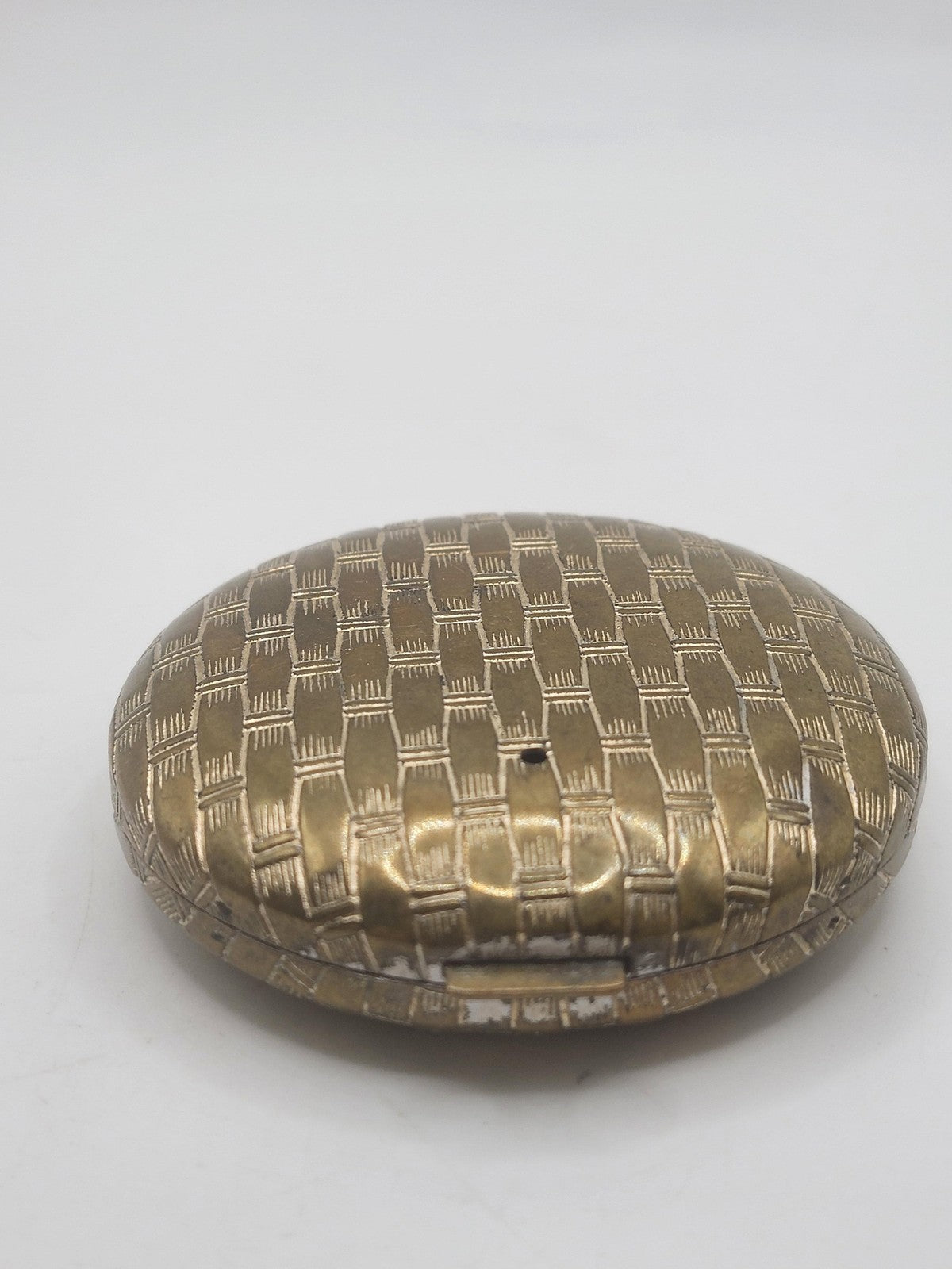 Vintage Avon Gold Tone Basketweave Compact Mirror Oval Makeup Case Vanity Decor