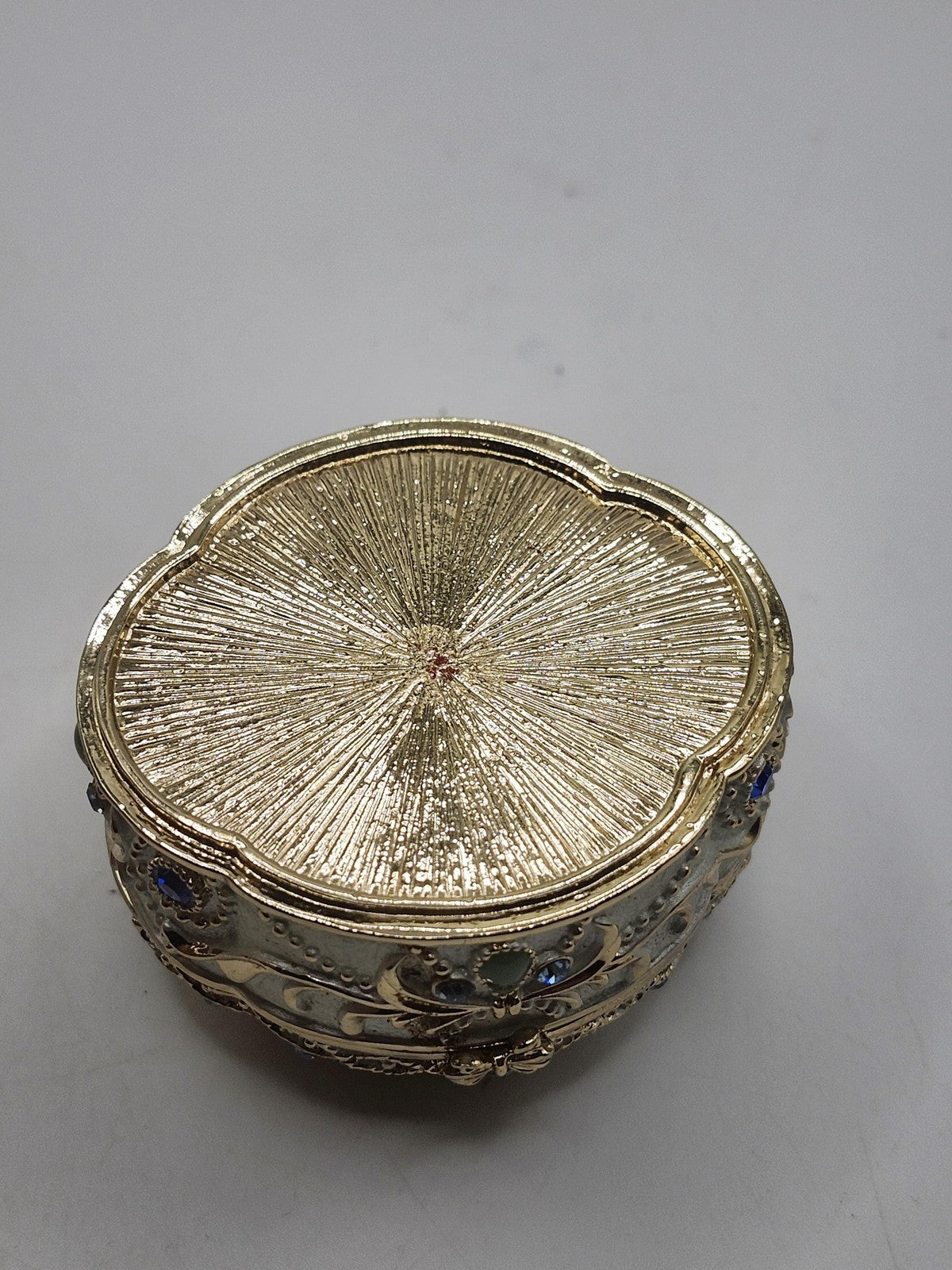 Ornate Butterfly Trinket Box Round Small Gold Tone Crystal Enamel Magnetic Decor