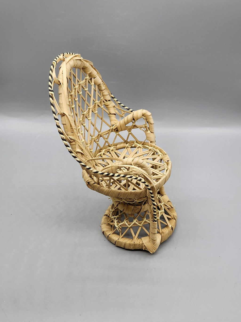 Wicker Doll Peacock Chair Wood Furniture For 12in Fashion Dolls Beige Decor