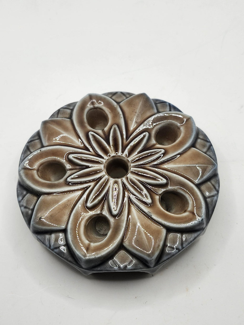 Unmarked Brown Stoneware Floral Candle Holder Round Multi Taper Table Decor