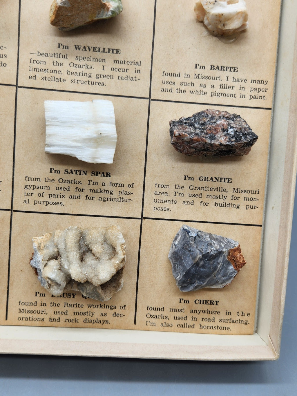 Vintage Onondaga Cave Leasburg MO Rock Mineral Specimen Display Souvenir Box
