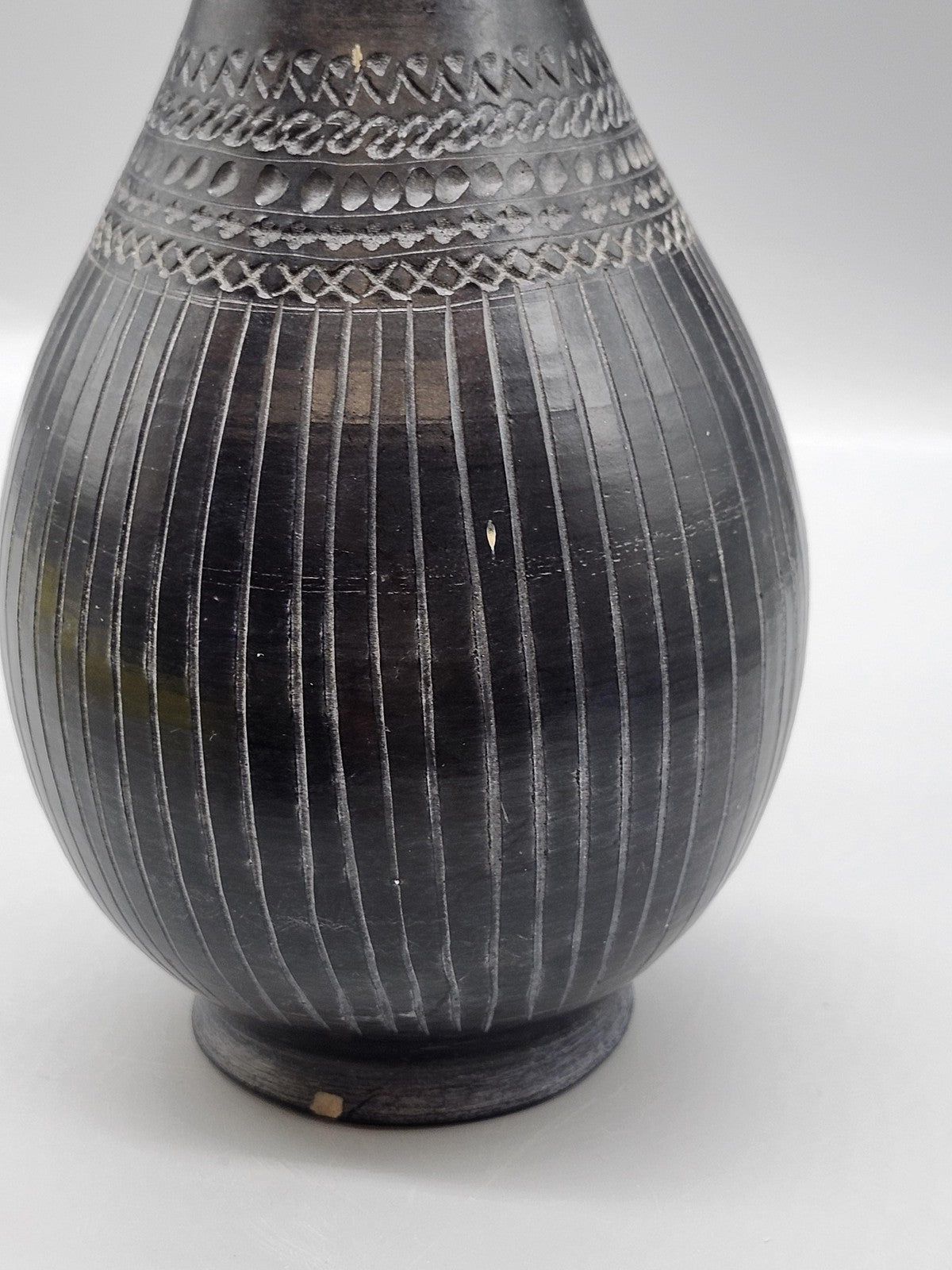 Mulayek Black Carved Ceramic Vase Striped Art Pottery Table Home Decor