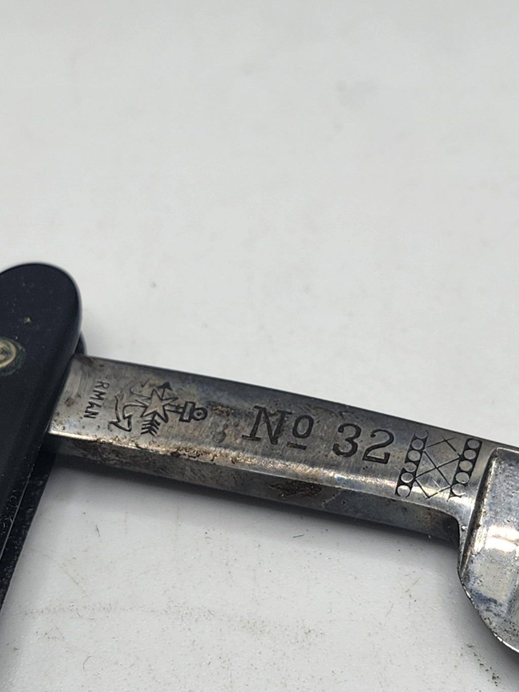 Vintage Wester Bros Best Straight Razor No 32 Black Handle Germany Shaving