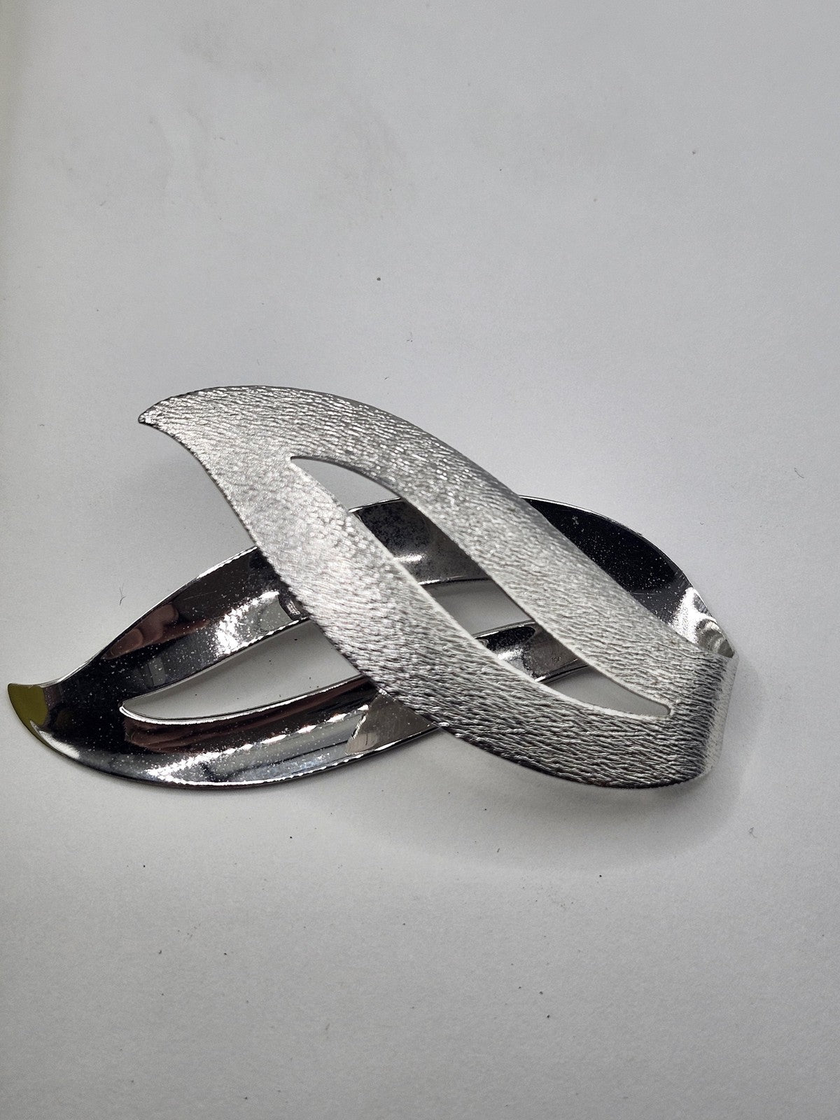 Vintage Sarah Coventry Abstract Swirl Brooch Pin Silver Tone Modernist Jewelry
