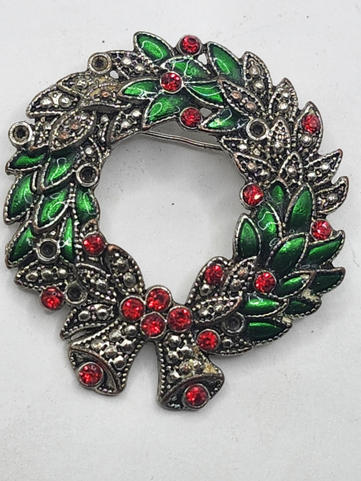 KC Wreath Brooch Green Enamel Red Crystal Holiday Christmas Pin Costume Jewelry