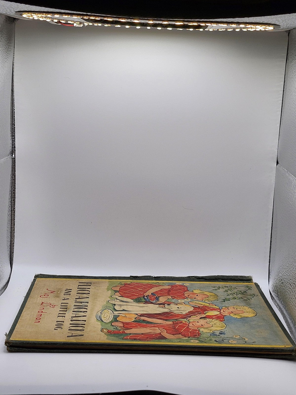Vintage 1946 Flicka Ricka Dicka And A Little Dog Maj Lindman HC Illustrated Book