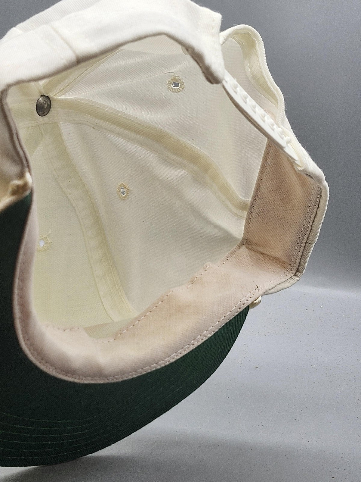 Vintage New Era Doral Park Silver Hat Cap Snap Back Mens Large White Golf 80s
