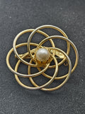 Gold Tone Swirl Flower Brooch Pin Faux Pearl Center Costume Jewelry 1.5in