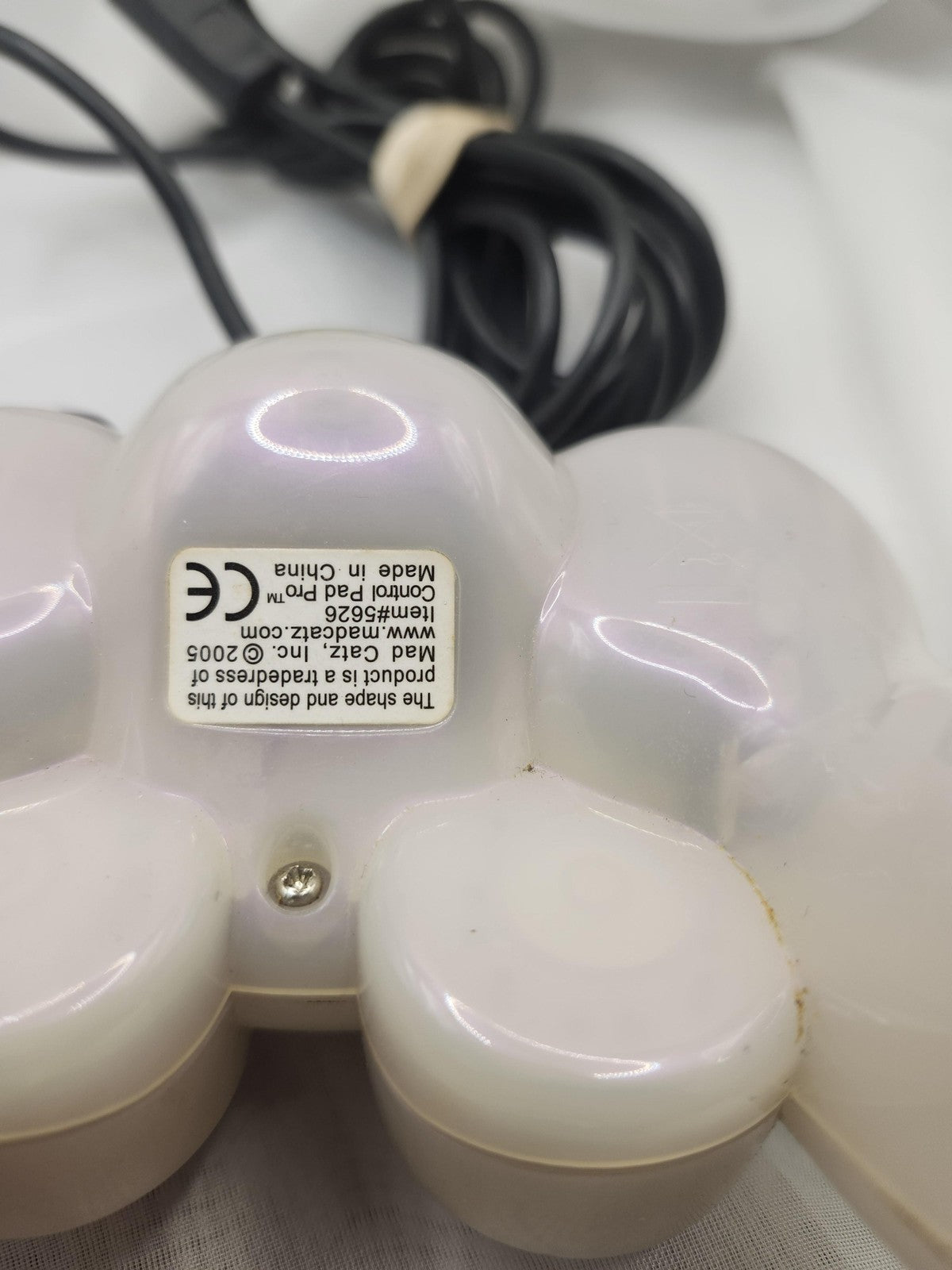 Vintage Mad Catz Control Pad Pro White USB Wired Gamepad Controller Ergonomic