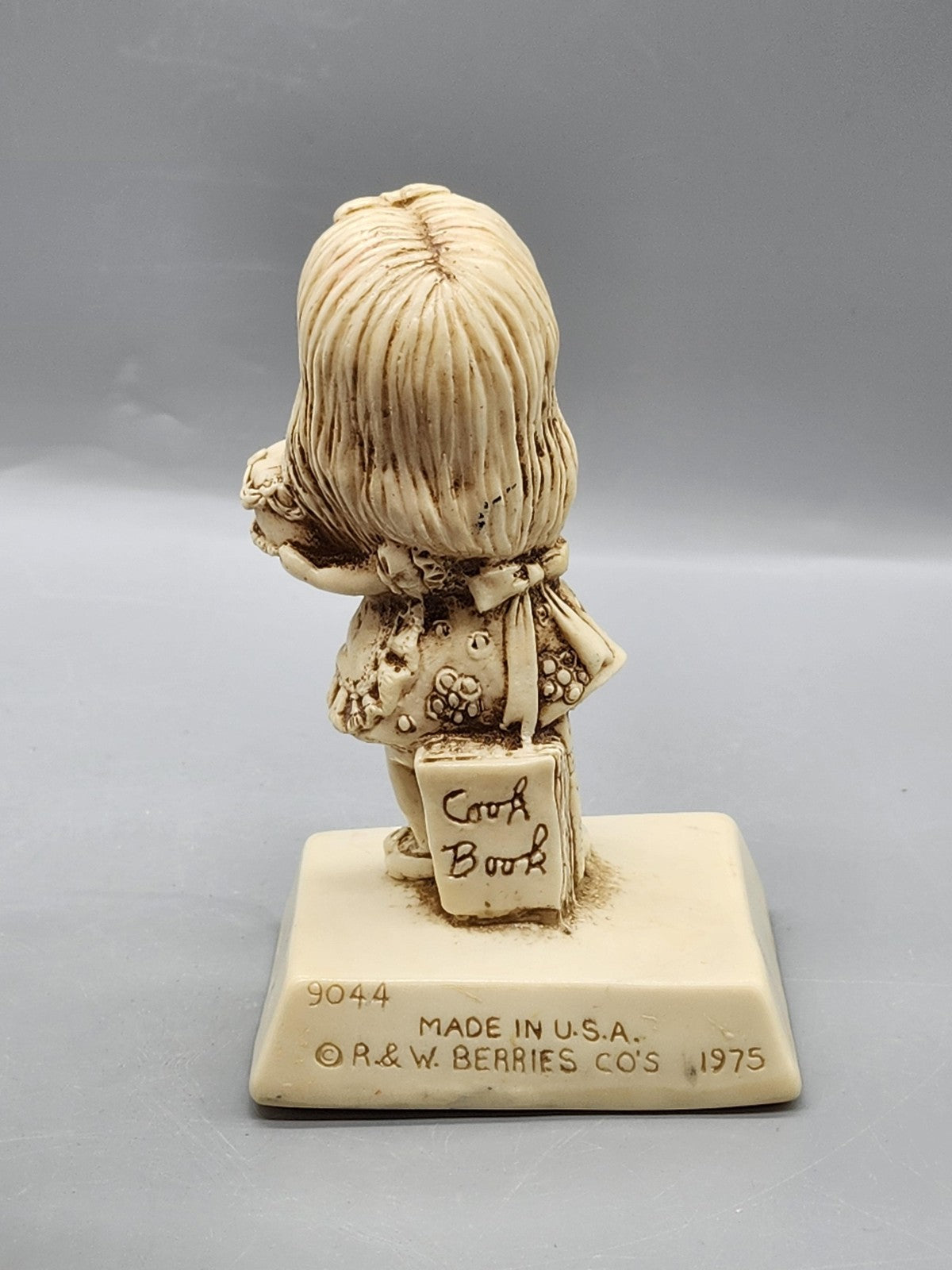 Vintage R&W Berries 1975 Happy Birthday Girl Figurine Small Beige Resin Decor