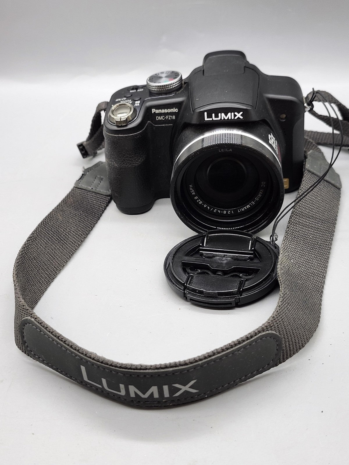 Panasonic Lumix DMC-FZ18 Digital Camera 8.1MP 18X Zoom Black For Parts Repair