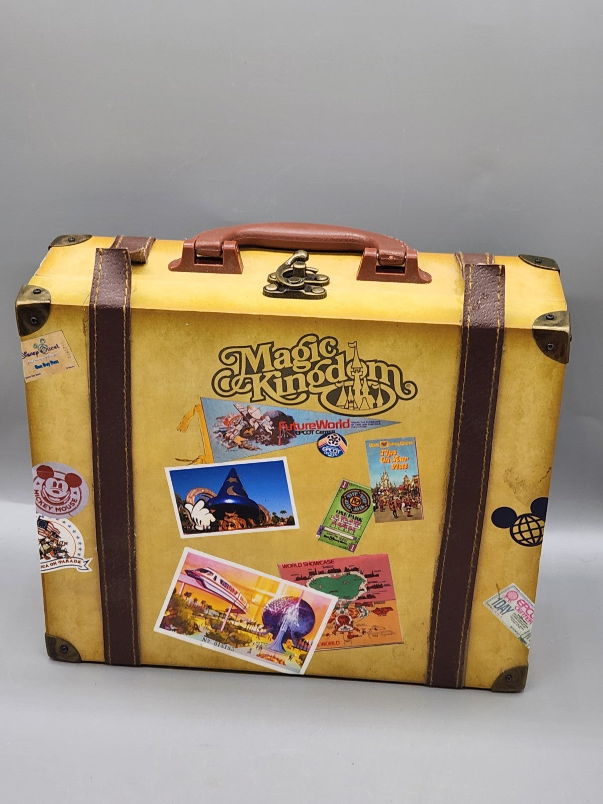 Vintage Walt Disney World Magic Kingdom Puzzle Suitcase EPCOT Monorail Travel...