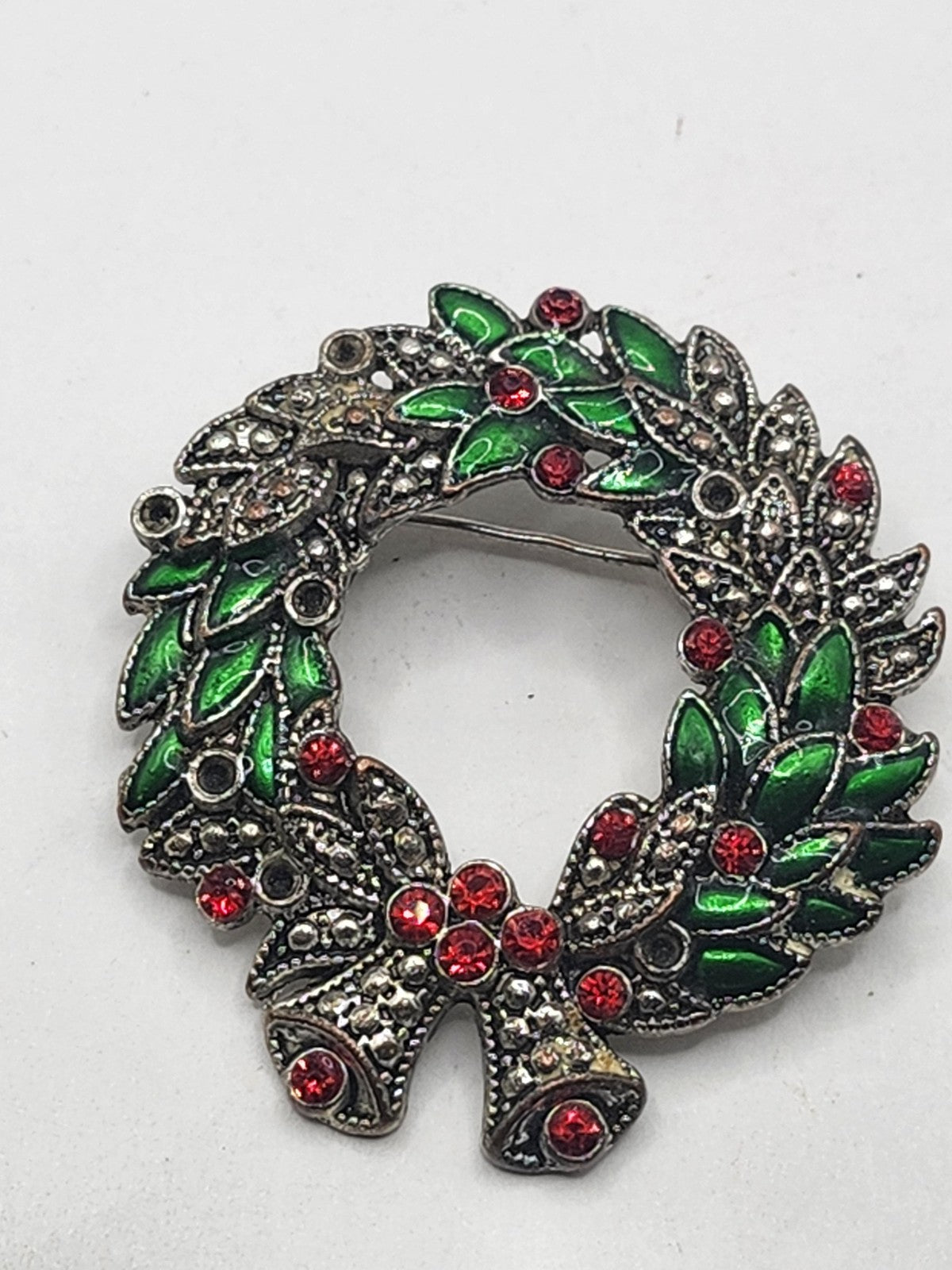 KC Wreath Brooch Green Enamel Red Crystal Holiday Christmas Pin Costume Jewelry