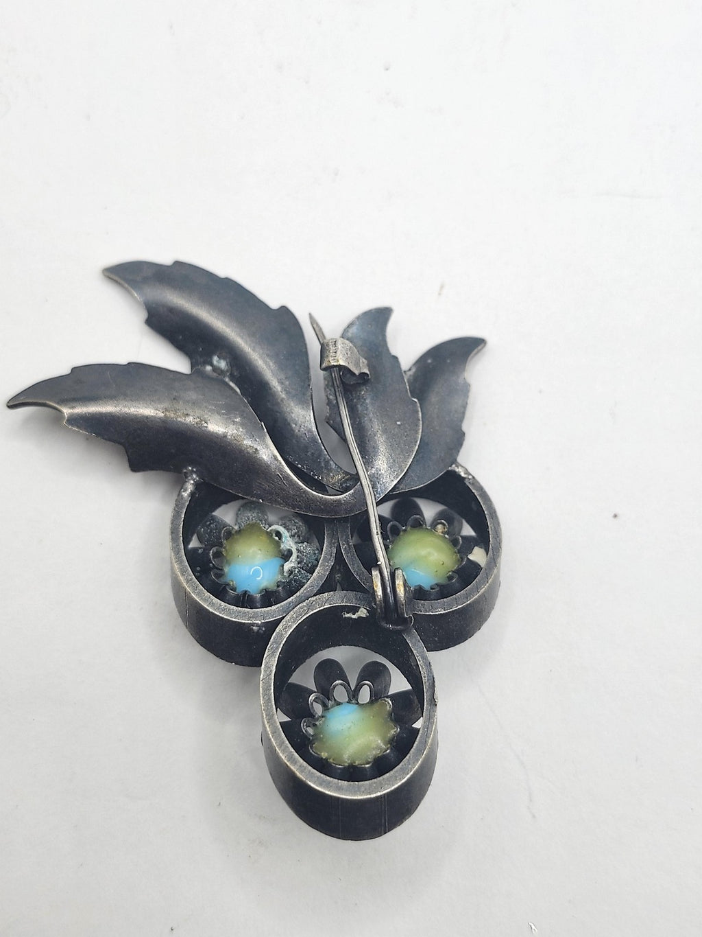 Vintage Silver Tone Flower Brooch Pin Turquoise Glass Cluster Costume Jewelry