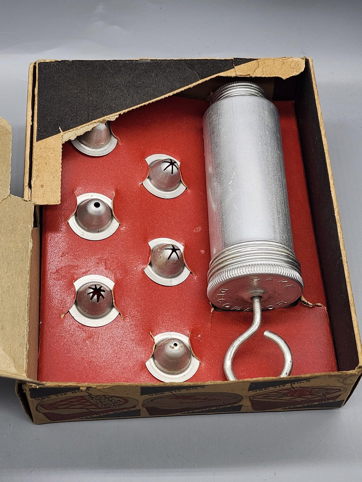 Vintage Aluminum Cake Decorator Pastry Icing Set Star Nozzles 3 5 USA Box