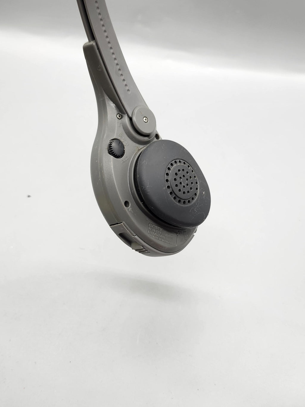 Vintage Sony SRF-HM55 Sports FM/AM Walkman Radio Headset Yellow Parts Repair