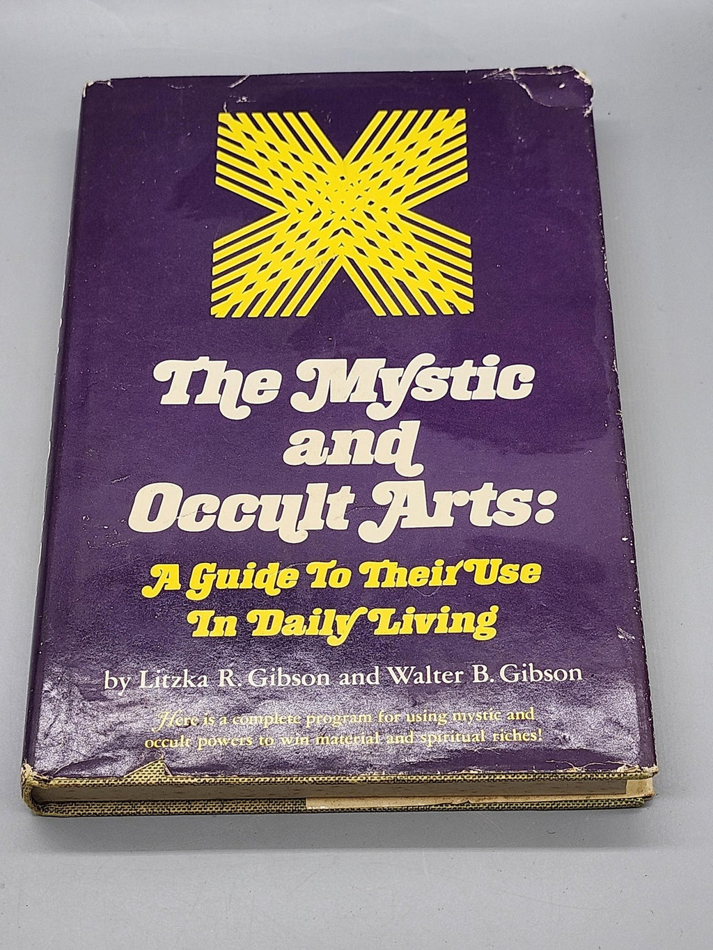 Vintage Mystic And Occult Arts Guide Gibson Purple HC DJ USA 1969 Occult
