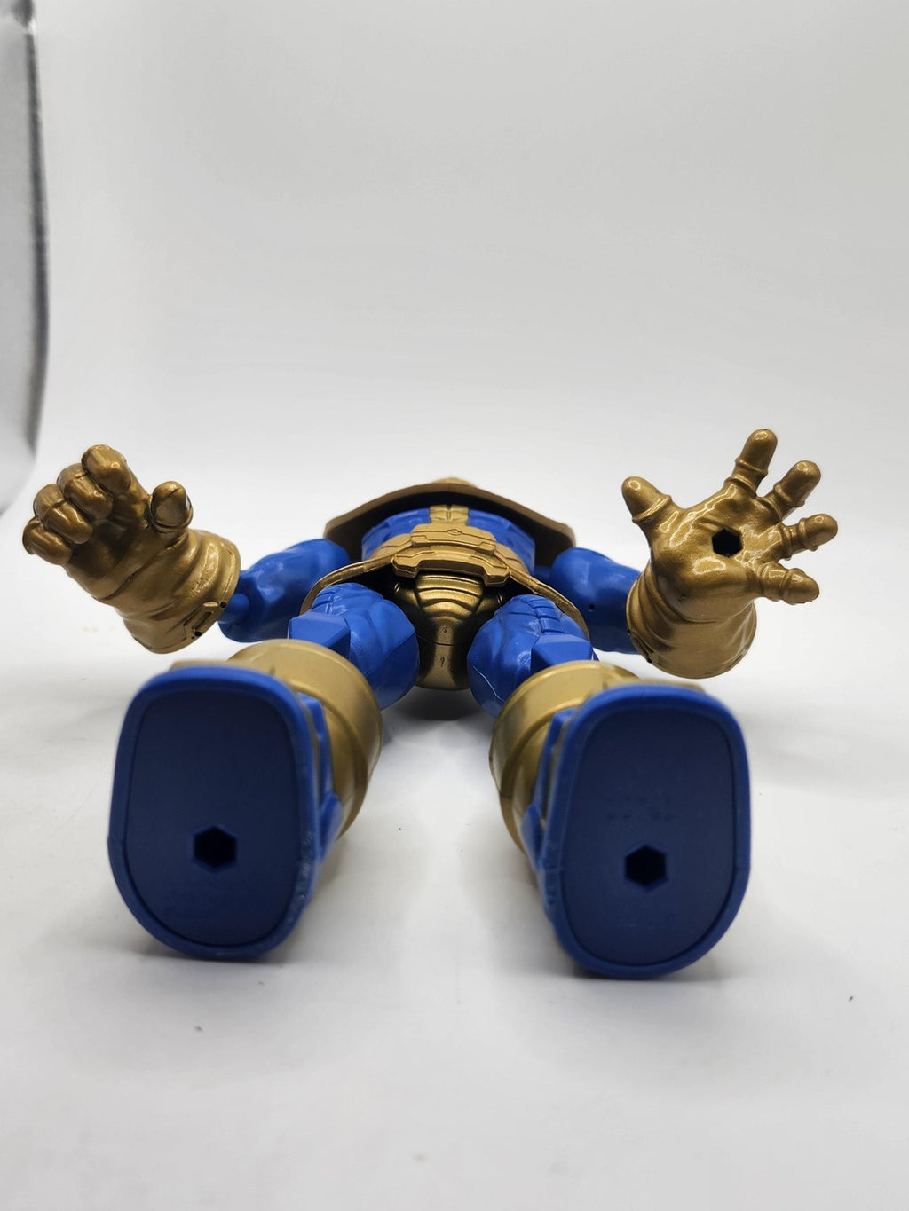 Marvel Thanos Action Figure Hasbro 9in Infinity Gauntlet Blue Gold Loose