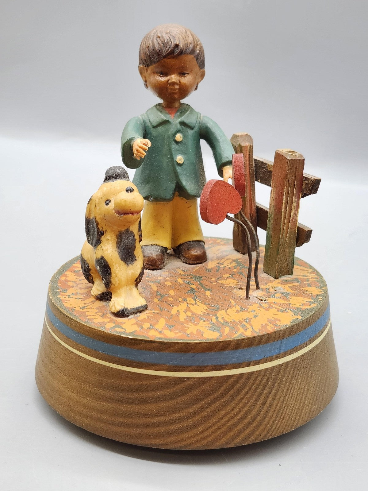 Vintage Boy Dog Wood Music Box Let Me Call You Sweetheart Round Figurine Decor