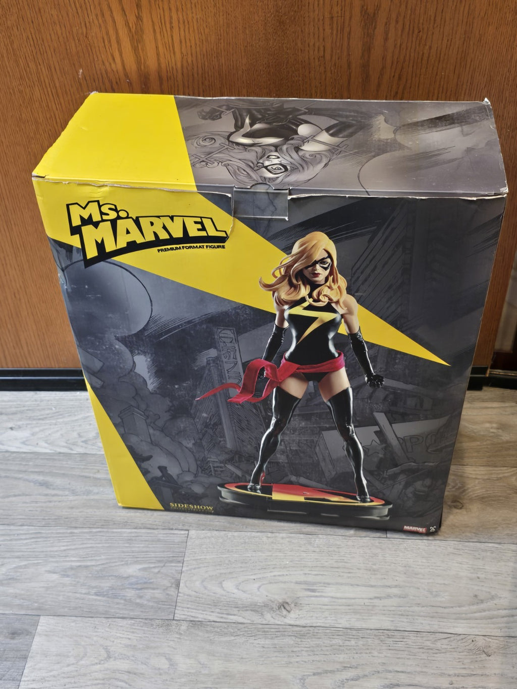 Sideshow Ms Marvel Premium Format Figure Statue Marvel Comics 1/4 Scale w/ Box