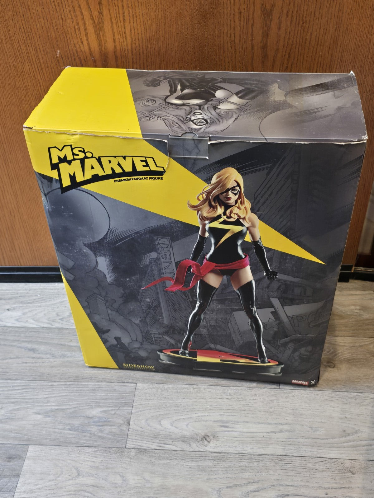 Sideshow Ms Marvel Premium Format Figure Statue Marvel Comics 1/4 Scale w/ Box