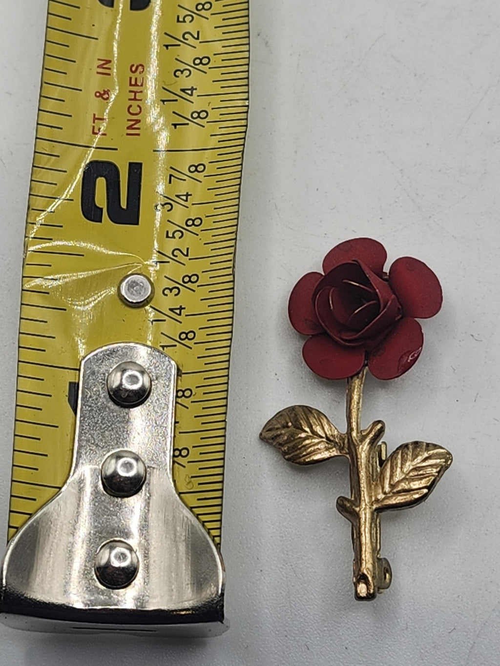 Red Enamel Rose Brooch Pin Gold Tone Flower Stem Costume Jewelry Gift Cute