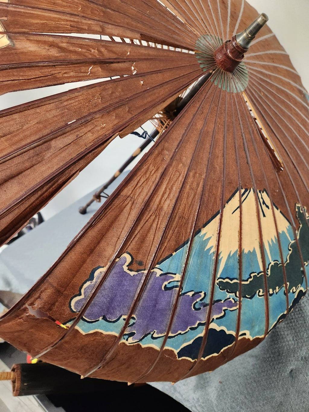 Vintage Japanese Paper Parasol Umbrella Hand Painted Mt Fuji Bamboo Wagasa 32”