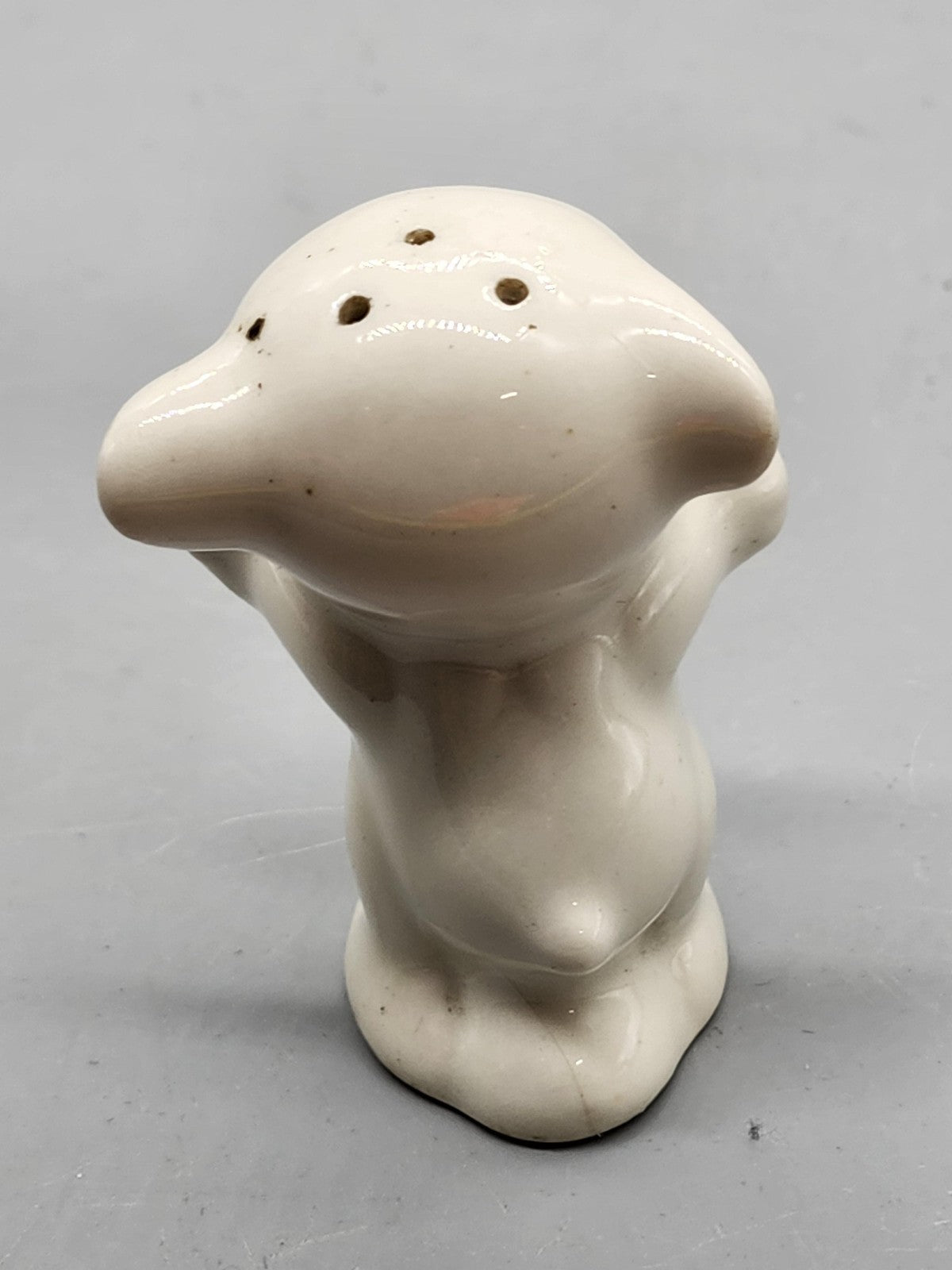 Ceramic Bear Salt & Pepper Shaker Small White Vintage Figurine Kitchen Decor