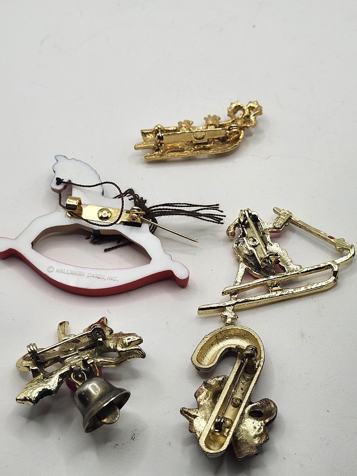 Hallmark Christmas Brooch Pin Lot Enamel Rocking Horse Sleigh Santa 5pc Holiday