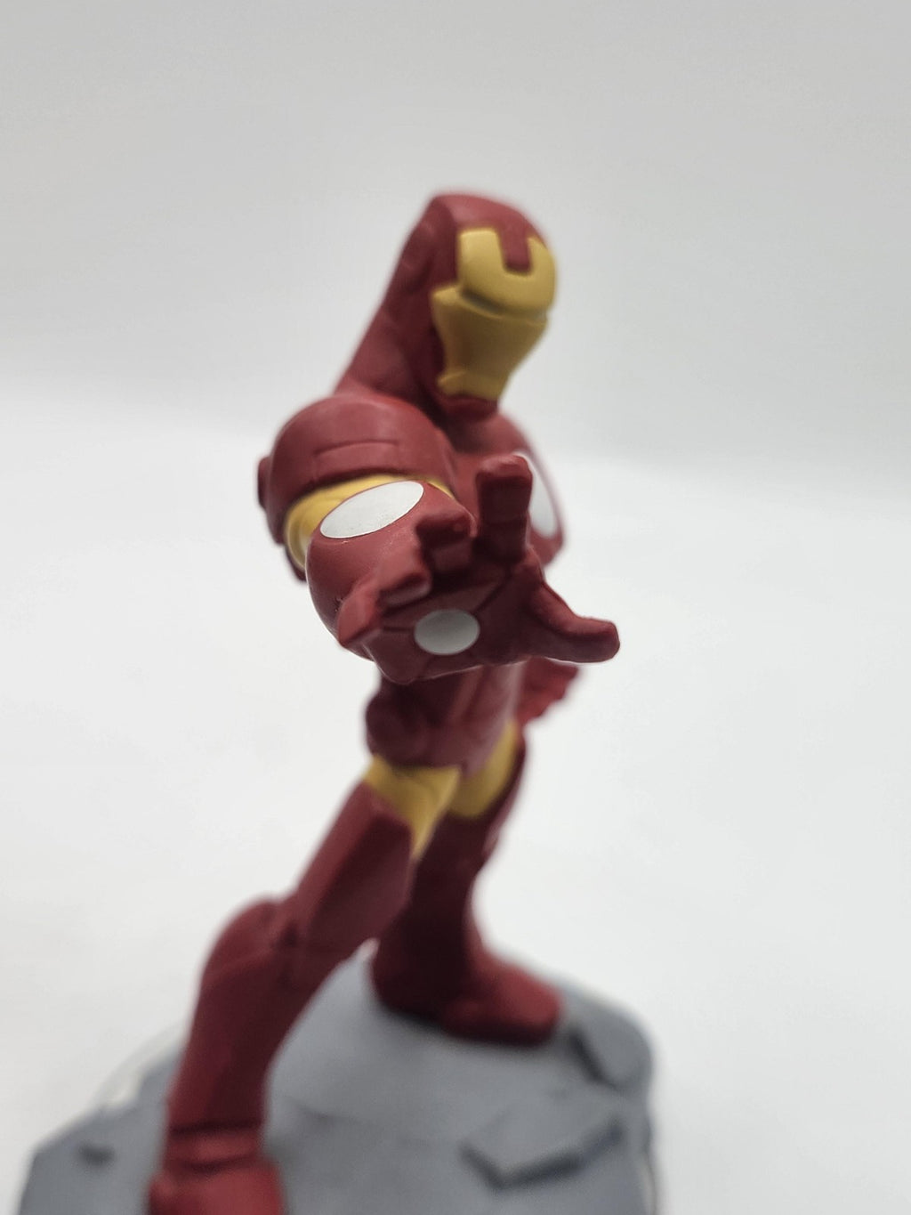 Disney Infinity 2.0 Iron Man Marvel Character Figure Game Toy Red Base