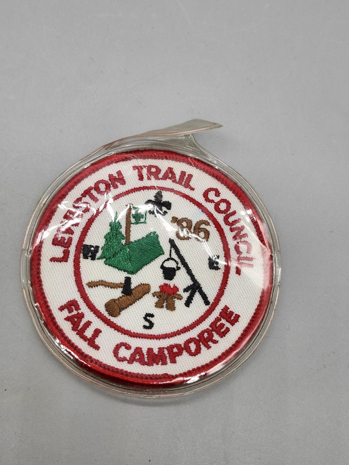 Vintage 1986 Lexington Trail Council Fall Camporee Scout Patch White Red Round