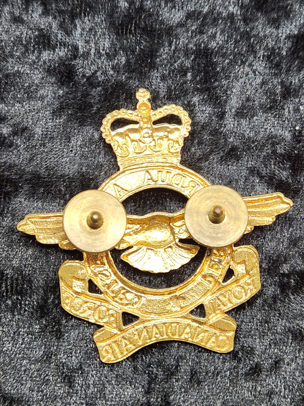 Vintage Royal Canadian Air Force RCAF Cap Badge Royal Canadian Air Cadets Pin