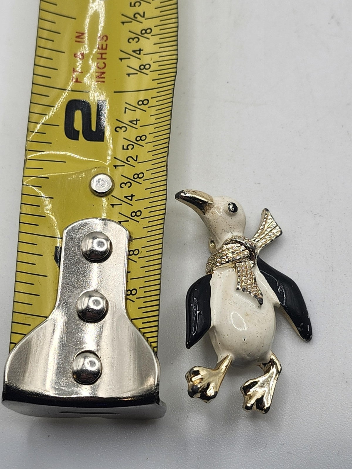 Penguin Brooch Pin Gold Tone Black White Enamel Scarf Animal Jewelry Cute Gift