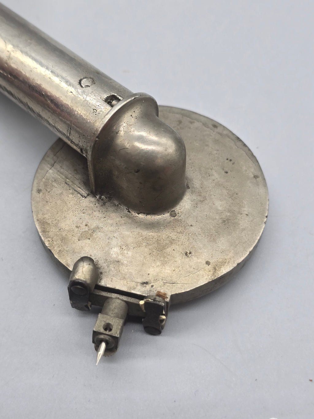 Antique Phonograph Reproducer Soundbox & Tonearm Assembly with Needle – Untested