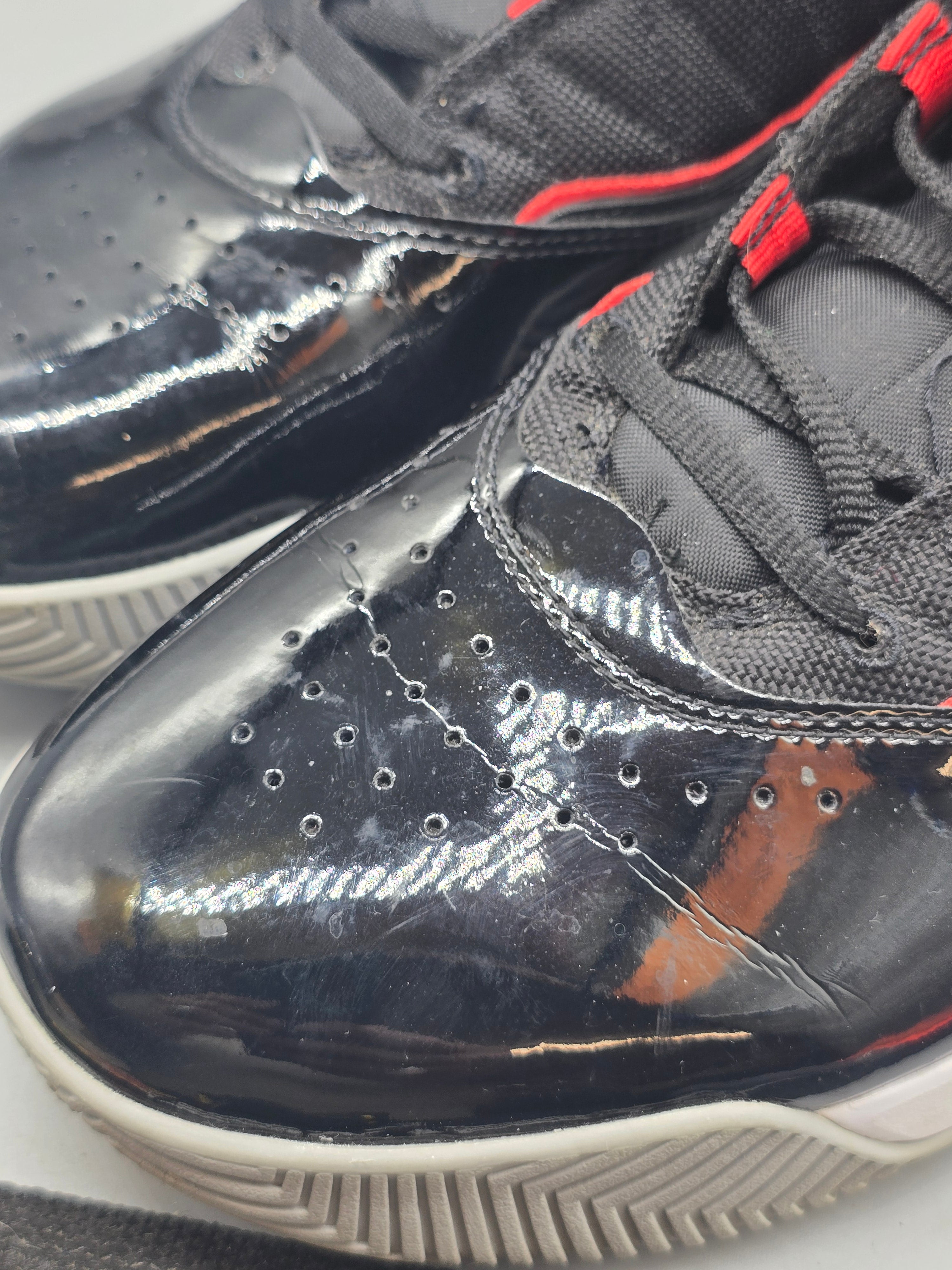 Nike Air Jordan Stay Loyal Black Red White Basketball Shoes Men's Size 10.5 DB2884-001
