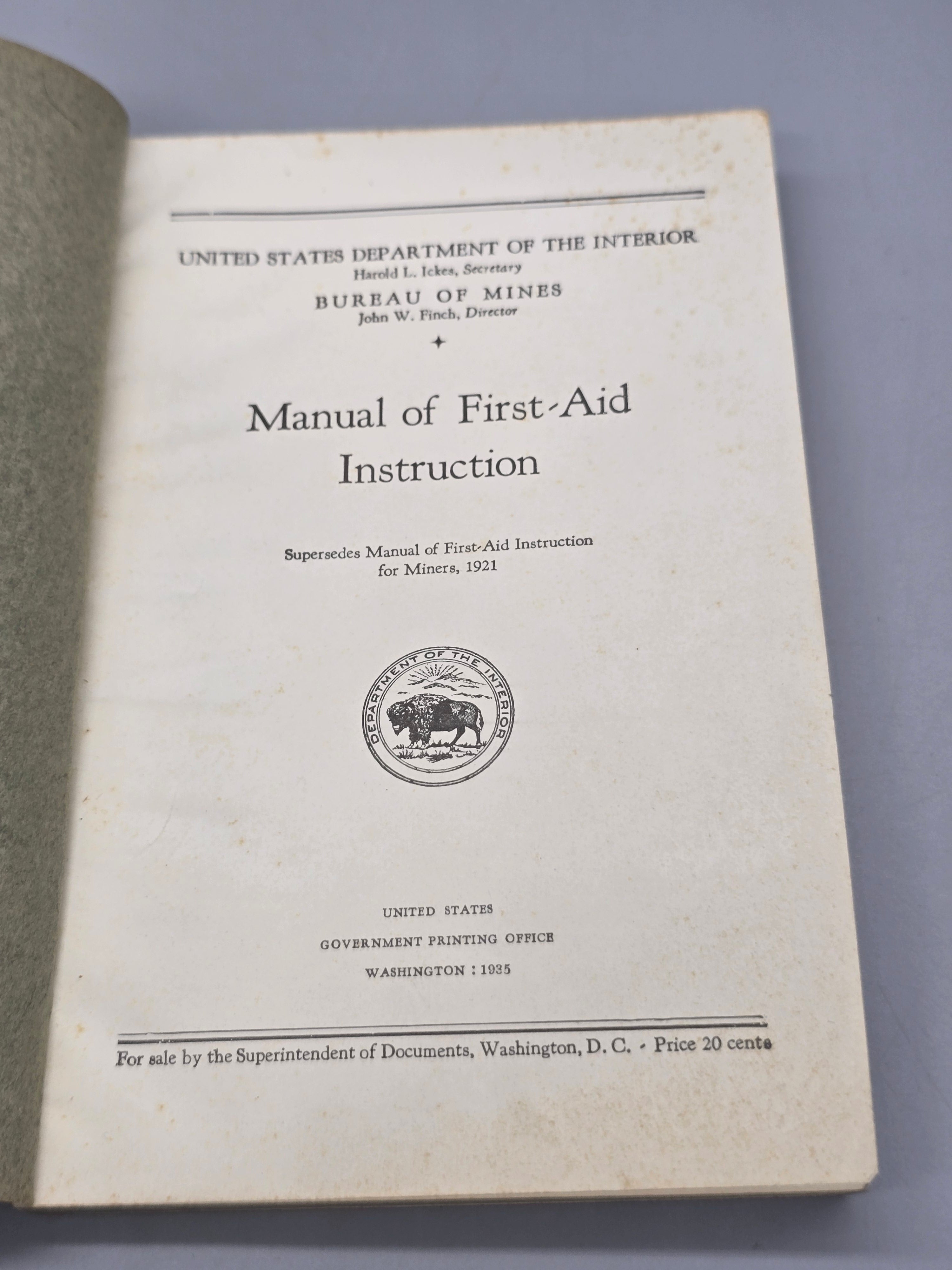 1935 Manual of First-Aid Instruction U.S. Bureau of Mines Vintage Government Handbook