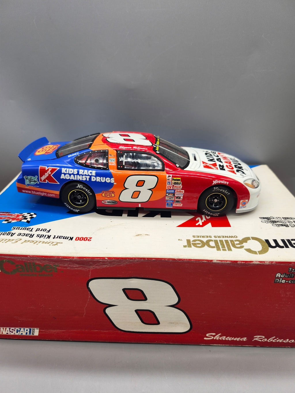 2000 Team Caliber Shawna Robinson #8 Kmart Ford Taurus 1:24 Diecast LE